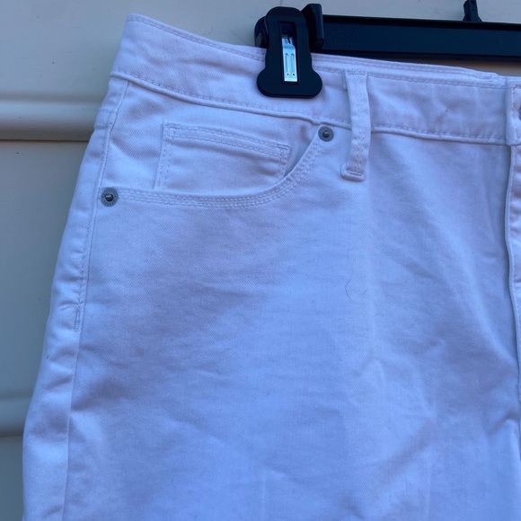 Shorts. - Picture 11 of 11